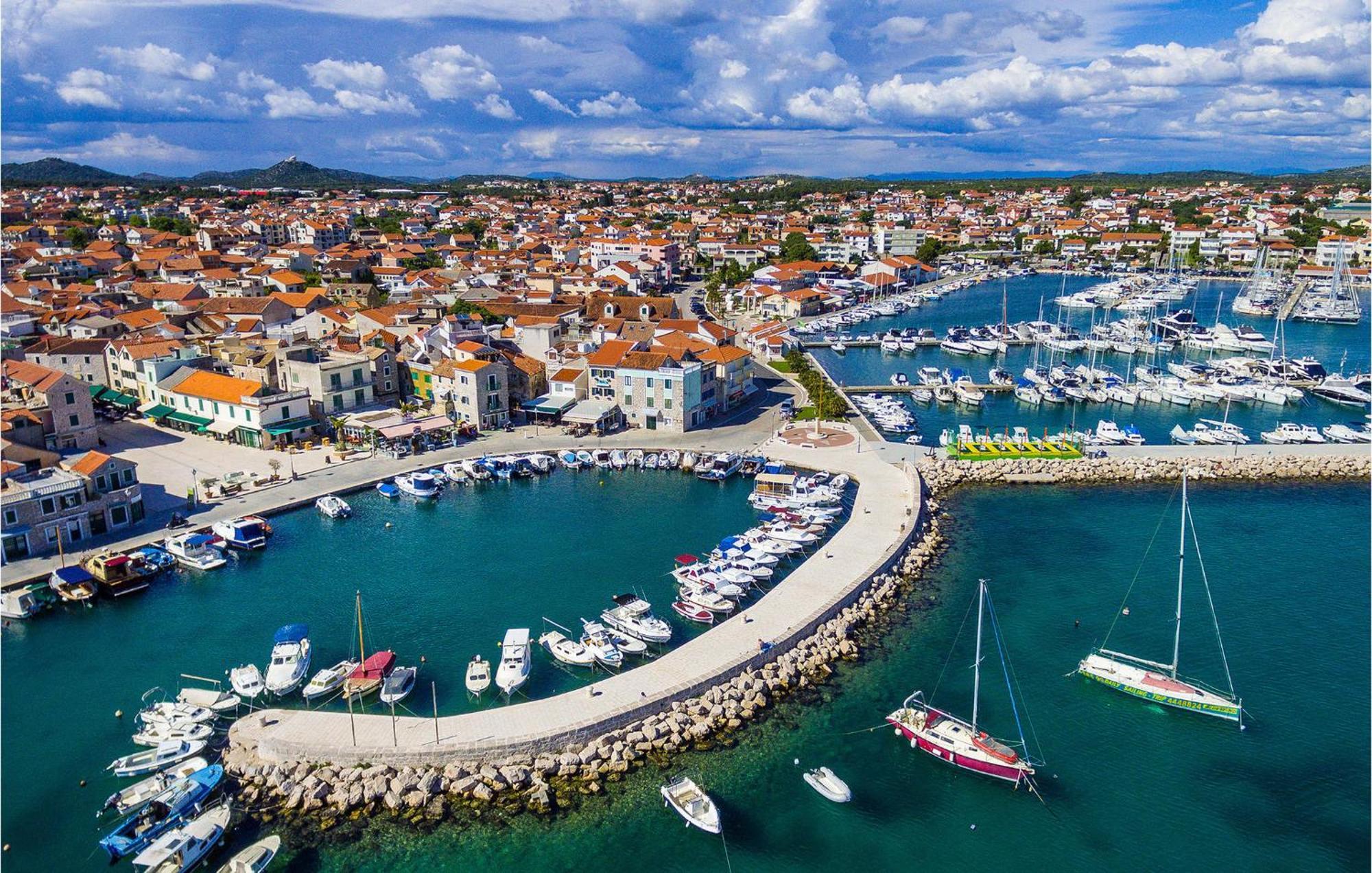 Two-Bedroom Apartment in Vodice Buitenkant foto